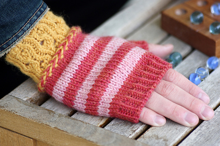 springy mitts by Romi Hill