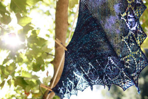 Celaeno shawl pattern by Romi Hill