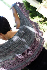 Kleio shawl pattern by Romi Hill